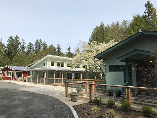Montessori Country School