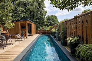 Photo n°10 de Aquilus Piscines et Spas Lons le Saunier à Lons-le-Saunier (Société de construction de piscine)