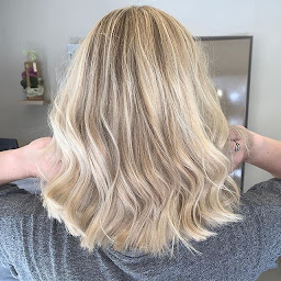 Photo n°2 de STUDIO P. à Dole (Salon de coiffure)