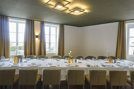 Castel de Très Girard by null