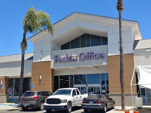 Poinsettia Plaza Gallery - United States