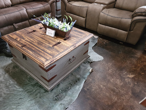 Rick's Home Store - Visual