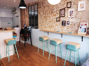 Photo n°6 de Sando and Curry à Paris (Sandwicherie)