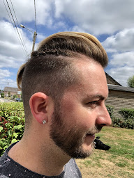 Photo n°16 de V'Axel Coiffeur Barber à Saint-Michel (Barbier)