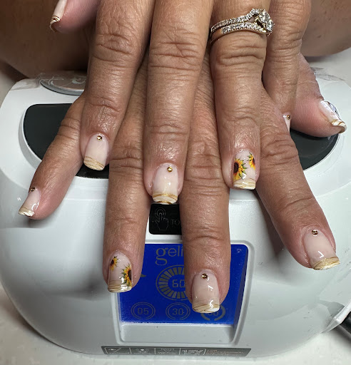 Nanas Nails and Salon Gallery - United States