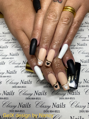 Classy Nails interior view