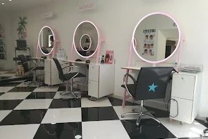 Tchip Coiffure à dole image