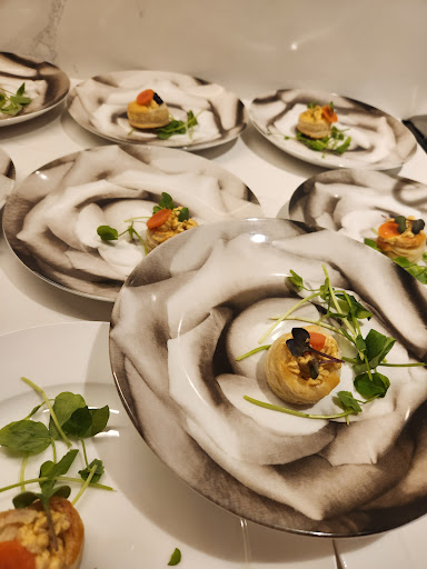 Elegant Eats - Visual
