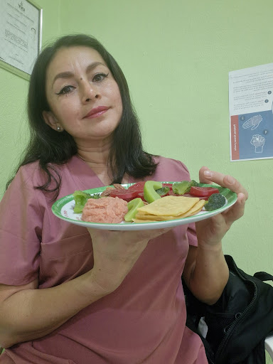 Nutriologa en Playa del Carmen Rosangela. Monitor Nutricional