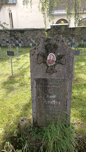 Cimitero della Prima Guerra Mondiale e degli Ufficiali della Wermacht - Thumbnail