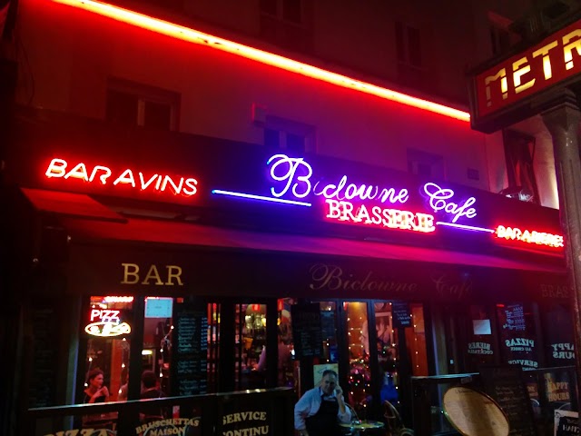 Biclowne Café