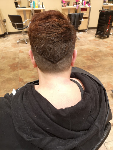 Cut Plus Unisex Hairstyling - Thumbnail