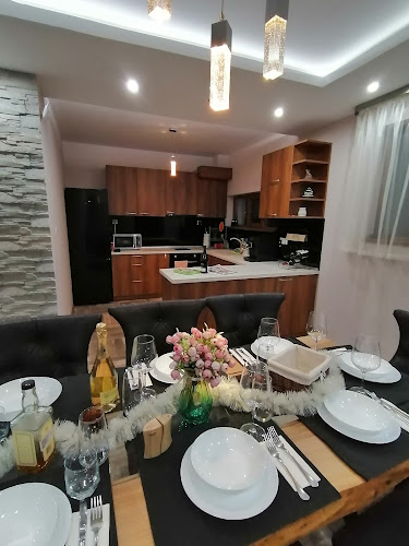 Opinii despre Къща за гости Радост în Разлог - Търговски център