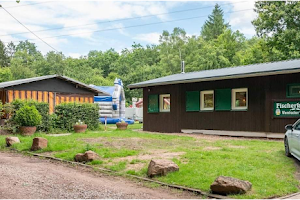 Fischerhütte am Wombacher Weiher image
