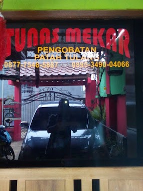 Tunas Mekar Pengobatan Patah Tulang Bpk. Empuh, Author: Design Inspiration