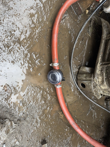 Pressure washer inline water filter installation