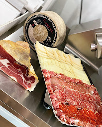 Photo n°2 de Épicerie fine basque ETXEA - La maison à Pont-l’Abbé. à Pont-l'Abbé (Traiteur)