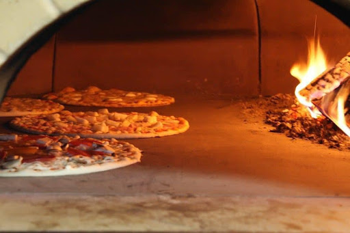 Wood-fired pizza House - Thumbnail