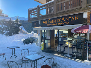 Photo n°10 de AU PAIN D'ANTAN 1650 - Maison Gandy à Courchevel (Sandwicherie)