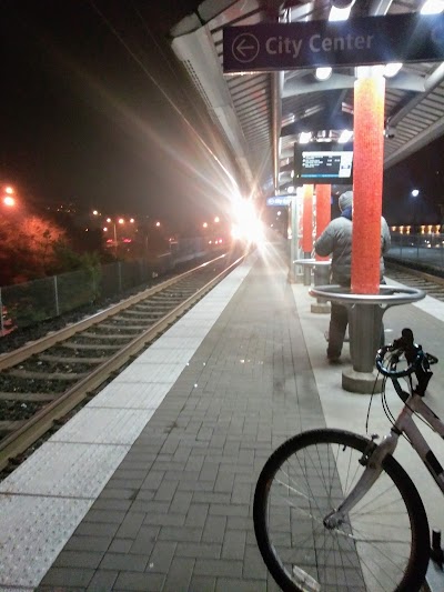 Lents Town Center/Foster Rd MAX Station