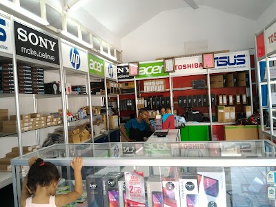 Electronics Store