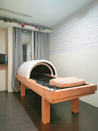 花SPA評價、營業時間、服務項目、價格 - 包廂岩盤浴與越式洗髮紓壓按摩