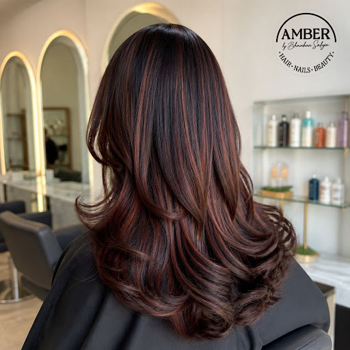 ✔️ Trend-focused haircuts tailored to your face shape and hair type post image