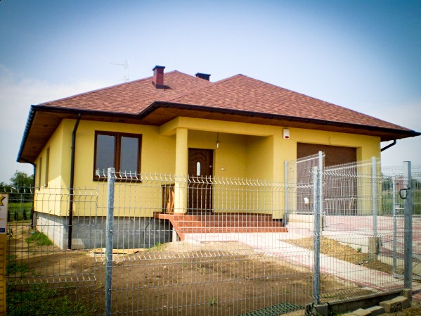 Mnichów 119b, 28-300 Jędrzejów