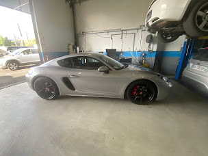 Photo n°22 de PH Services - Bosch Car Service à Le Tampon (Magasin de pneus)