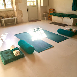 Photo n°13 de Metges - The Yoga Room à L'Isle-Bouzon (Centre de yoga)