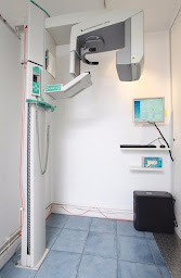 Photo n°4 de Dentiste Dr DESHERAUD | Prothèse dentaire | Orthodontie invisible Invisalign | Facettes à Massy (Dentiste pédiatrique)