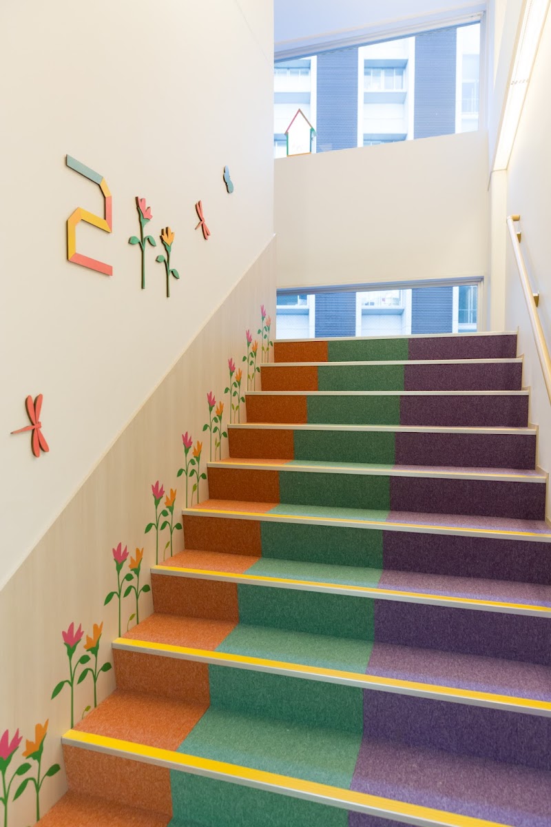 新宿三つの木保育園 もりさんかくしかく