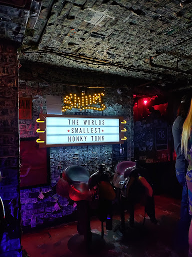 The Basement Bar - Visual