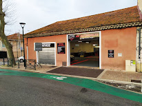 AM Automobiles à La Garde