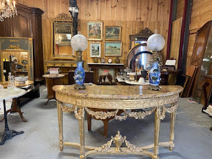 Photo n°11 de L'Atelier à Fronsac (Magasin d'antiquités)