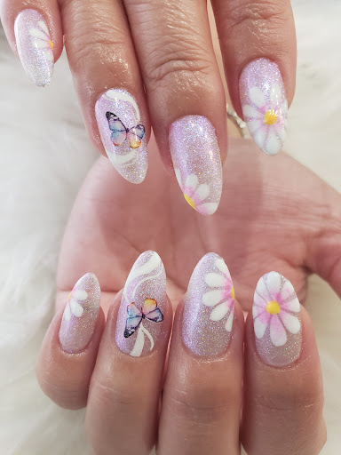 La Manucure Organic Nails and Spa - Thumbnail