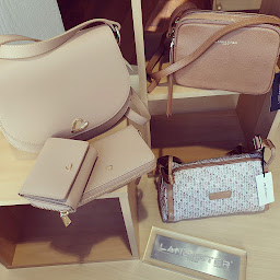 Photo n°5 de Maroquinerie Evasion à Eu (Magasin de maroquinerie)