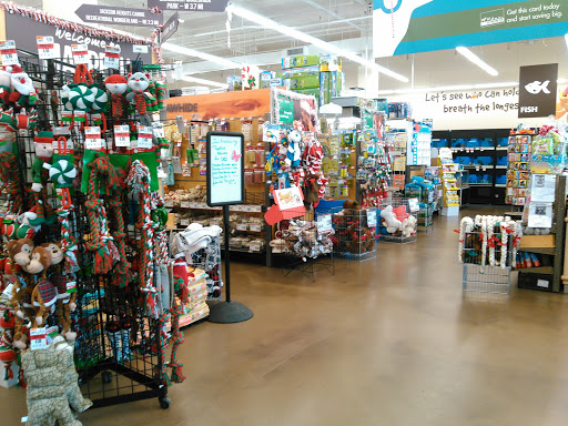 Pet Supplies Plus Maspeth Gallery - United States