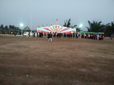 Photos of ေတာင္နီ