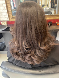 Photo n°12 de Elise coiffure ( Coiffeur Mixte Courbevoie ) à Courbevoie (Salon de coiffure)