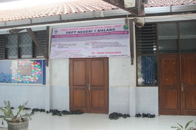 Photos of SMPN 2 Malang