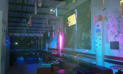 bar