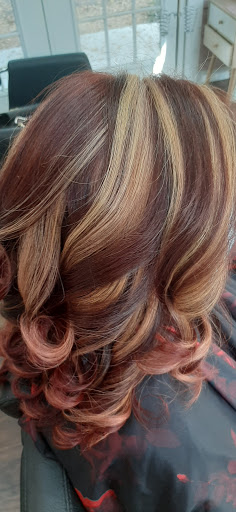 Deya’s Hair Lounge - Thumbnail