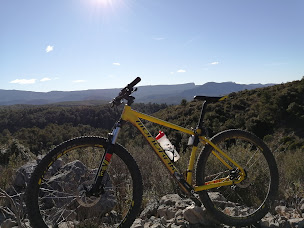 Photo n°10 de Nature Sport Coaching / Activités outdoor et coaching sportif / Randonnées VTT électrique à Saint-Zacharie (Service de location d'équipements sportifs)