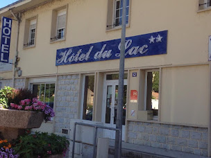 Photo n°24 de Hôtel du Lac à Château-Arnoux-Saint-Auban (Maison de vacances)