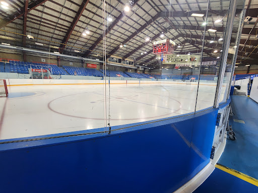 Ray Twinney Recreation Complex - Canada