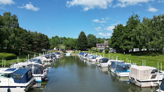 Huntingdon Boathaven & Caravan Park The Avenue, Godmanchester, Huntingdon PE29 2AF, United Kingdom