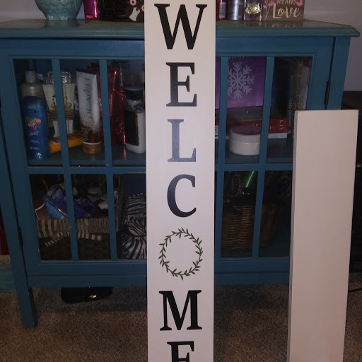 Chicken Scratch Decor