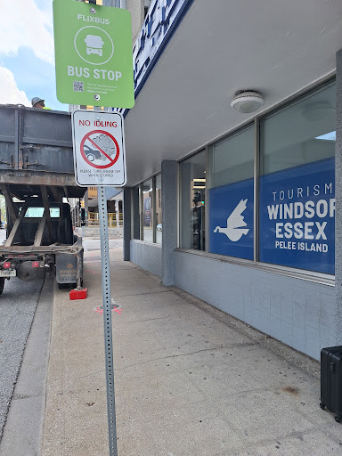 FLiXBUS Stop Windsor - Visual
