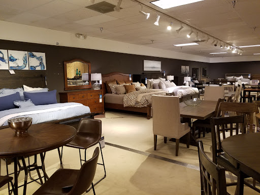 Star Furniture - W. Houston/Katy - Thumbnail